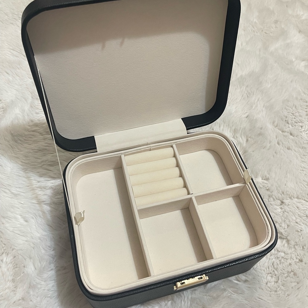Jewelry Organizer